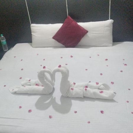 The Palm Tree -Family Stay อัมริตสา ภายนอก รูปภาพ